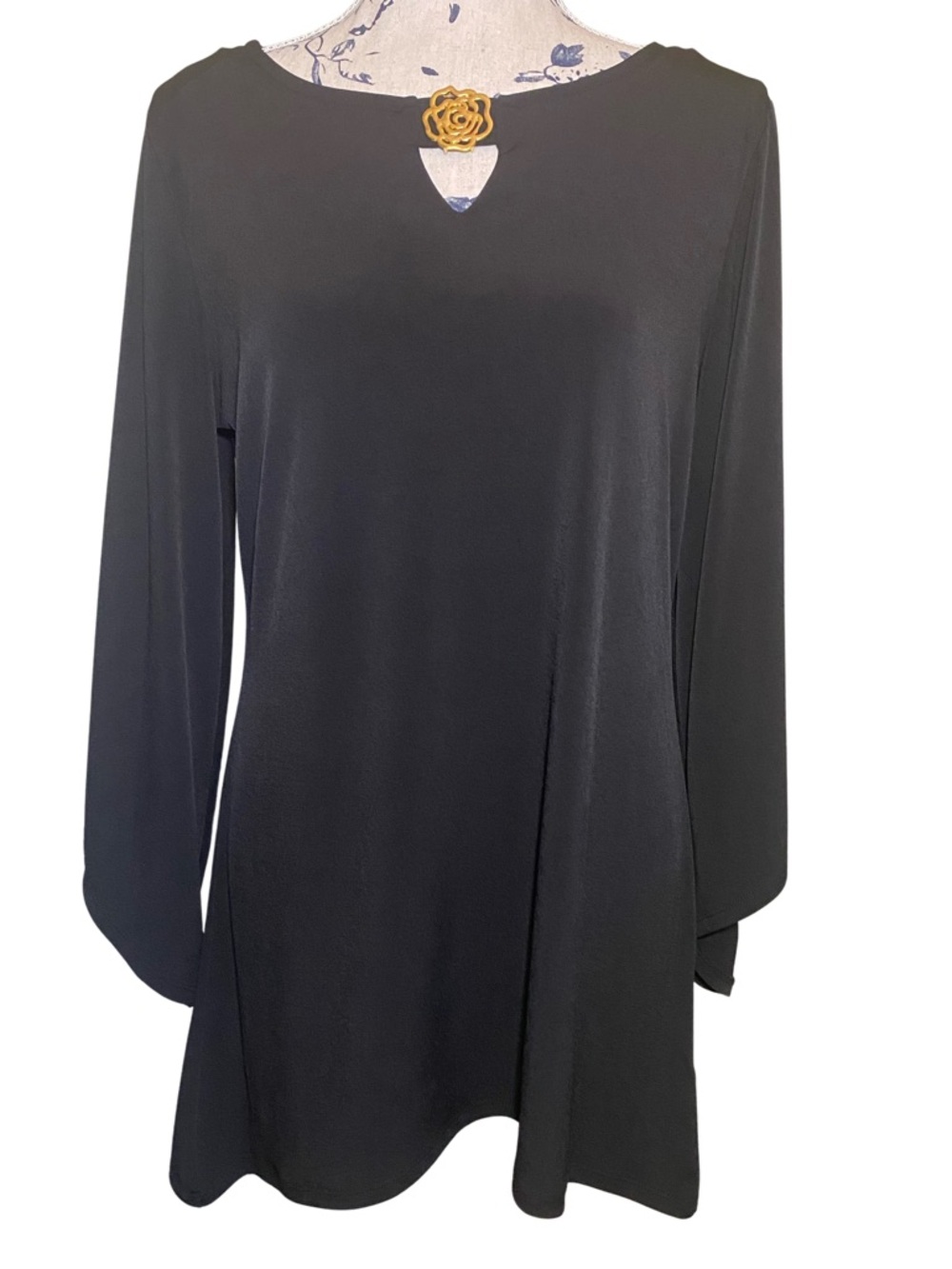 NWT Premise Studio Black Tunic Blouse Gold Rose Hardware Accent Size M
